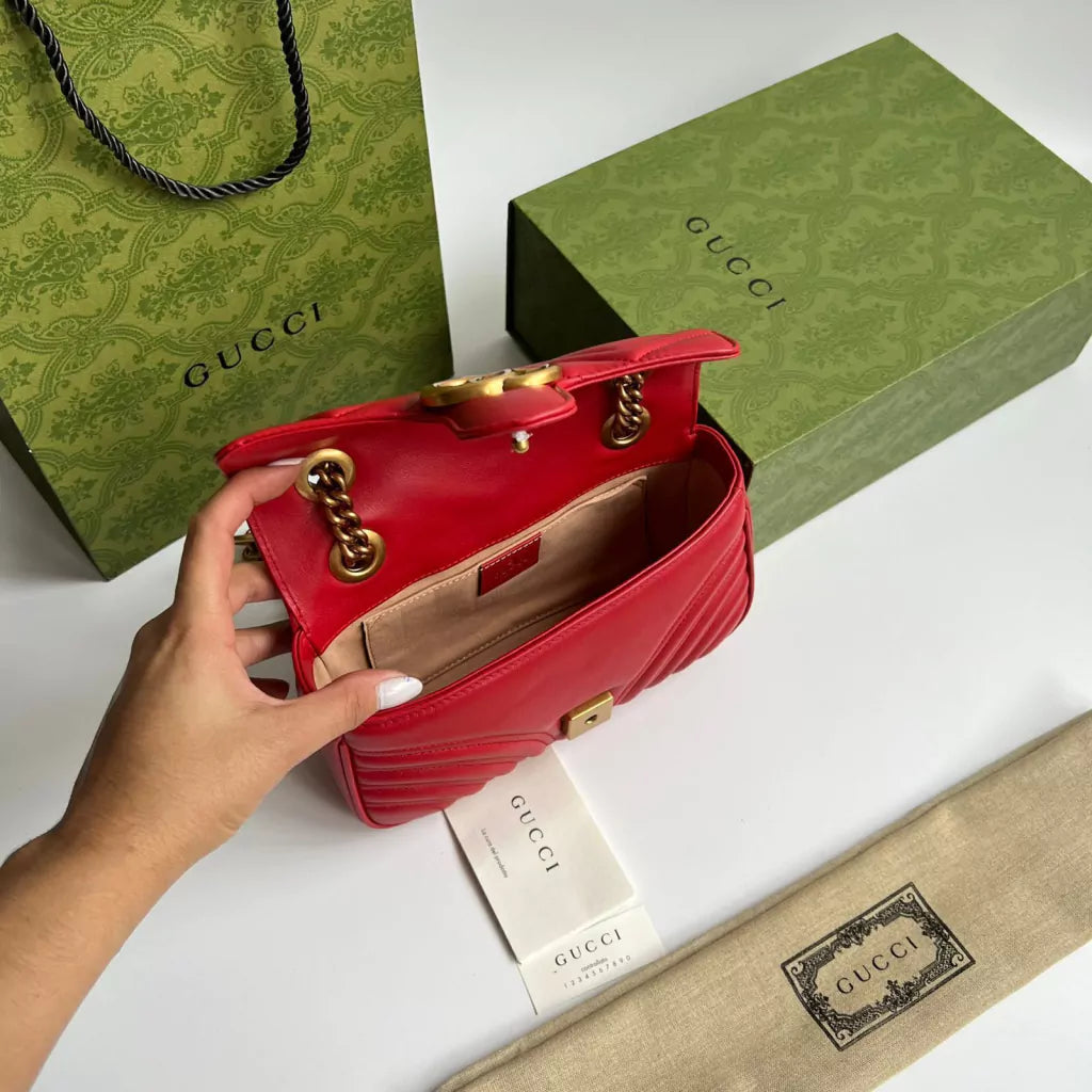 Bag Gucci Marmont Matelassê Red