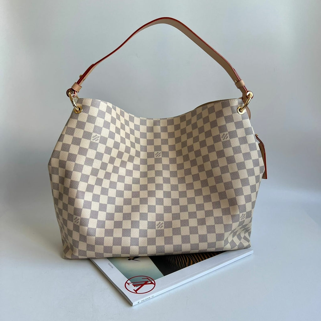 BAG Louis Vuitton Beige Traditional
