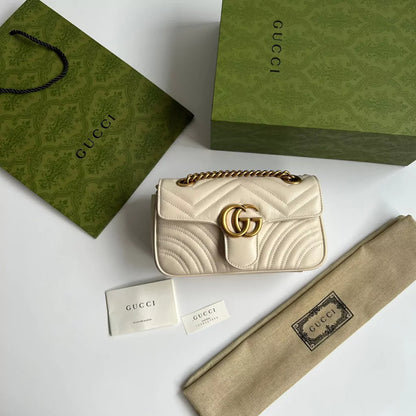 Bag Gucci Marmont Matelassê Beige