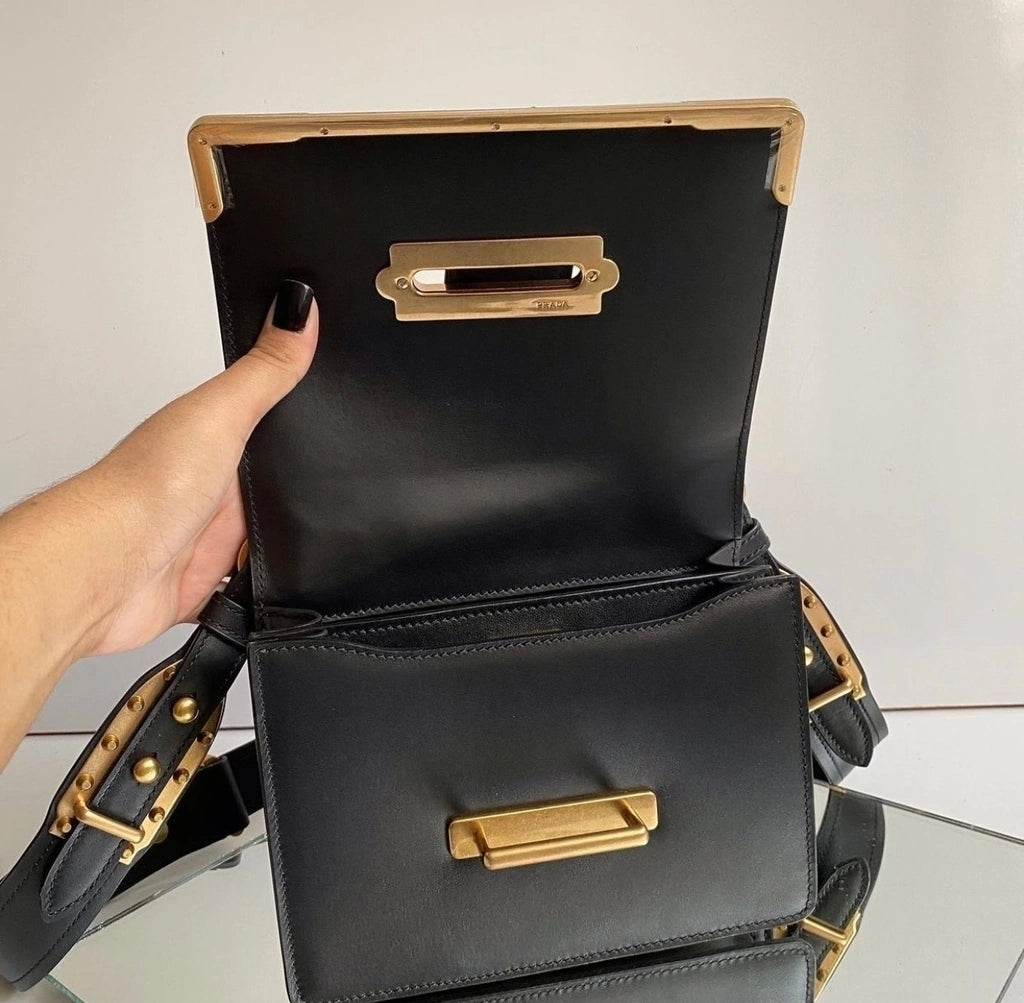 BAG PRADA ITALY BLACK AND GOLD