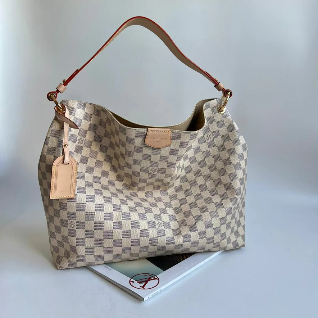 BAG Louis Vuitton Beige Traditional