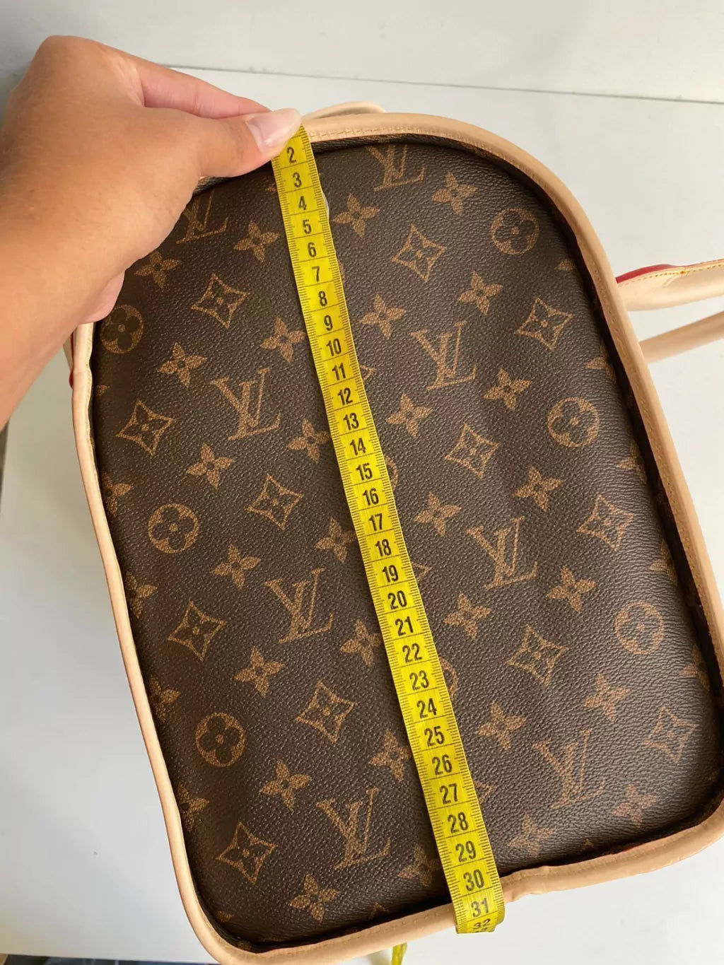 Bag Louis Vuitton Pet Italy Brown