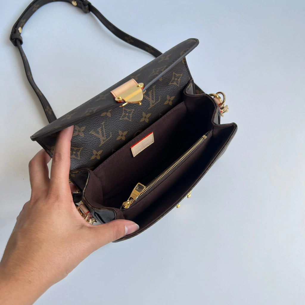 Bag Louis Vuitton METIS MONOGRAM MINI Brown